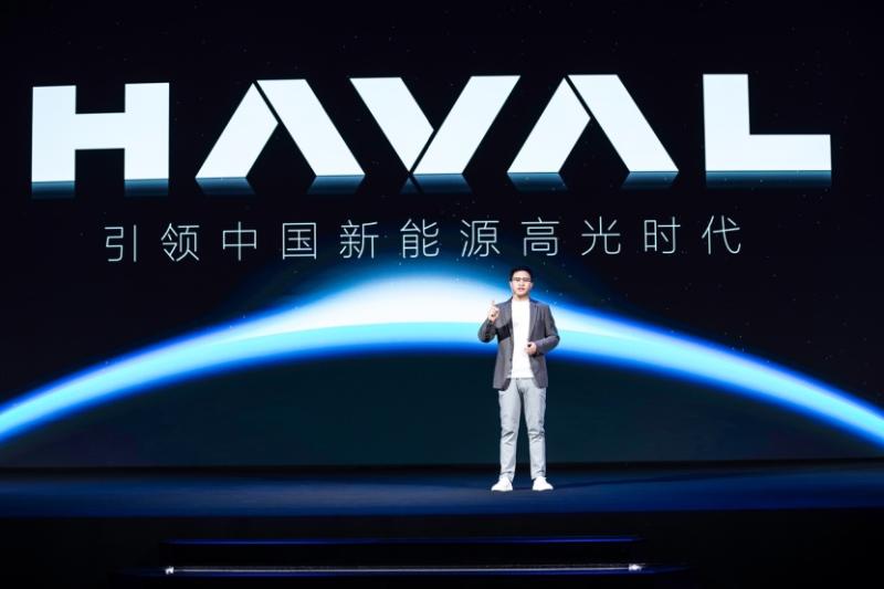 国产又出神级新能源SUV!上绿牌能应急放电,就一露营神器