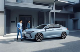 真续航才靠谱！思皓爱跑602km超长续航持久耐力
