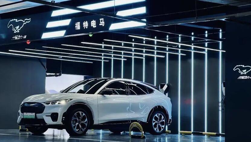 首个跟进特斯拉,福特电马再现“电马速度”