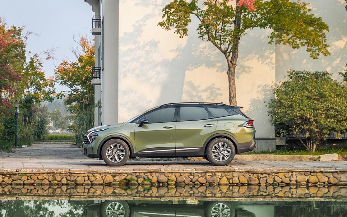 狮铂拓界、EV6领衔,起亚5款车型入选成为2023年美国《消费者指南》获奖最多的品牌