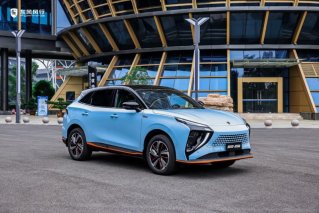 年轻就得炫起来，新能源SUV“颜王”竟是它？