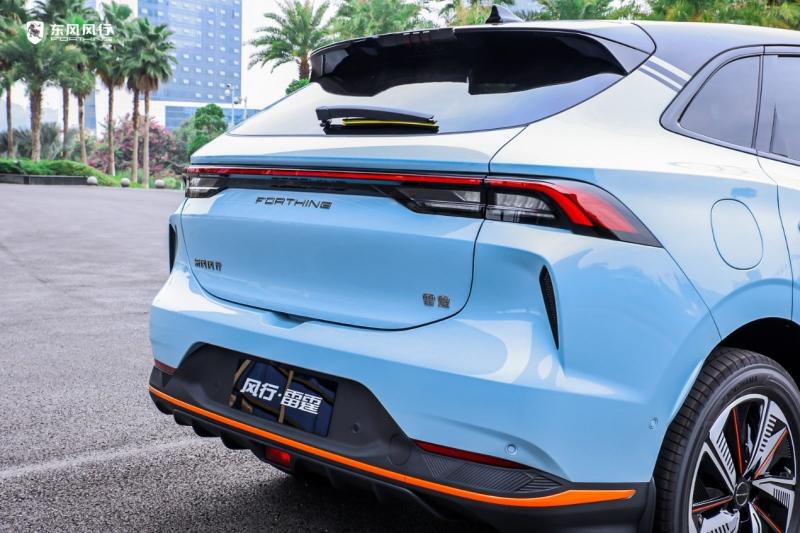年轻就得炫起来,新能源SUV“颜王”竟是它?