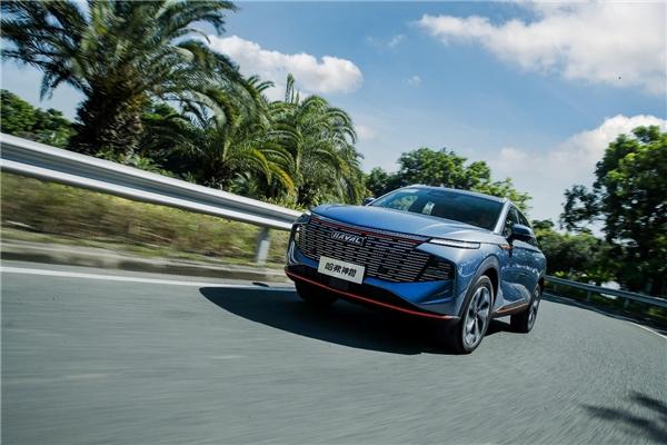 不到15万就能入手旗舰SUV? 价格屠夫哈弗神兽凭何力压星越L