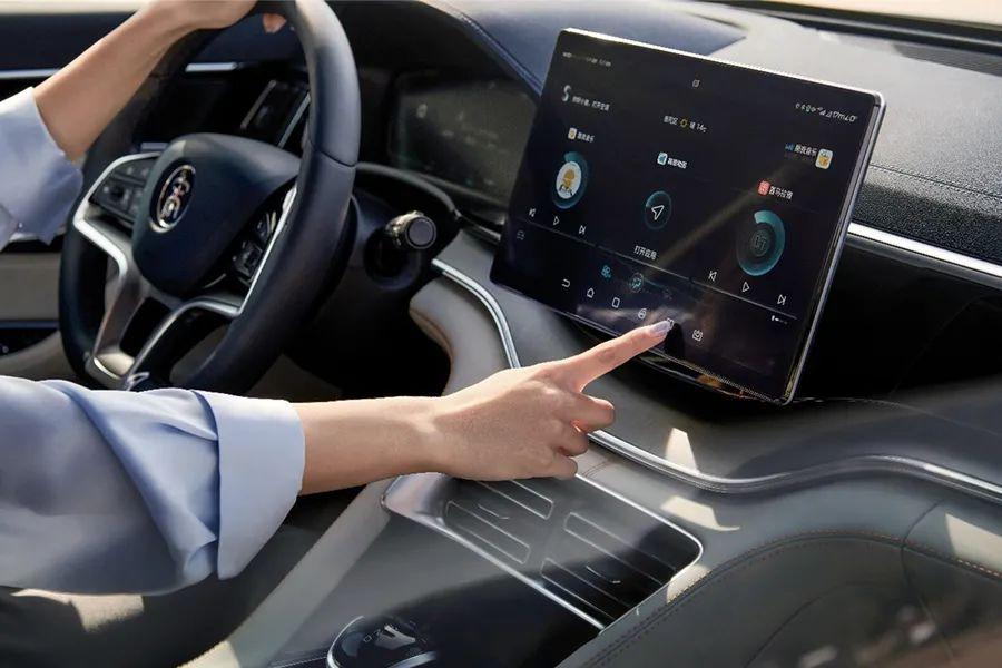 狭路相逢勇者胜,第二代CS75PLUS、比亚迪宋PLUS你选谁?