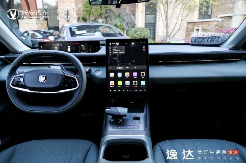 后悔合资买早了,试驾“十万级新卷王”长安逸达