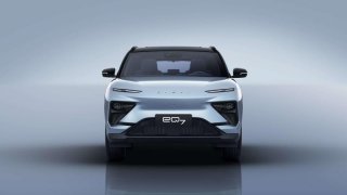 低趴动感外观！奇瑞全铝平台SUV eQ7官图曝光！