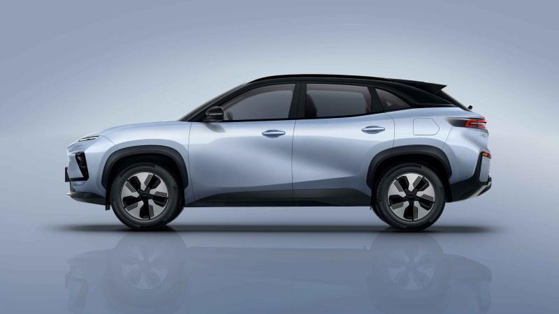 低趴动感外观!奇瑞全铝平台SUV eQ7官图曝光!