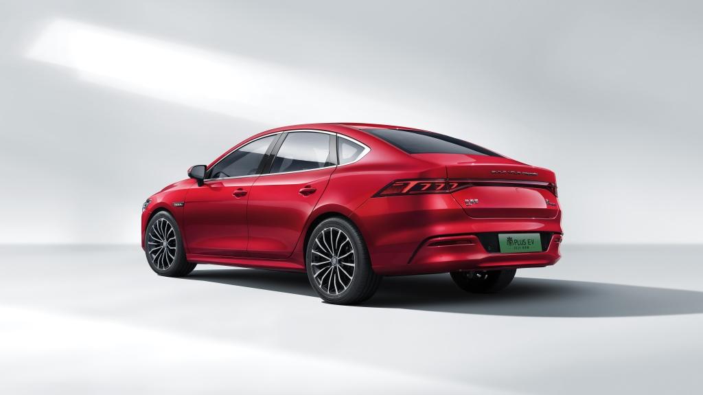 秦统天下，颠覆燃油 秦PLUS EV 2023冠军版12.98万元起