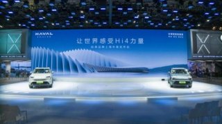 哈弗枭龙MAX开启全民电四驱时代，重新定义新能源SUV价值标杆
