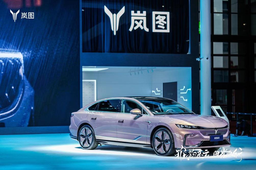 岚图销量稳步增长，月销3339辆，销量同比上涨210%，环比上涨10%