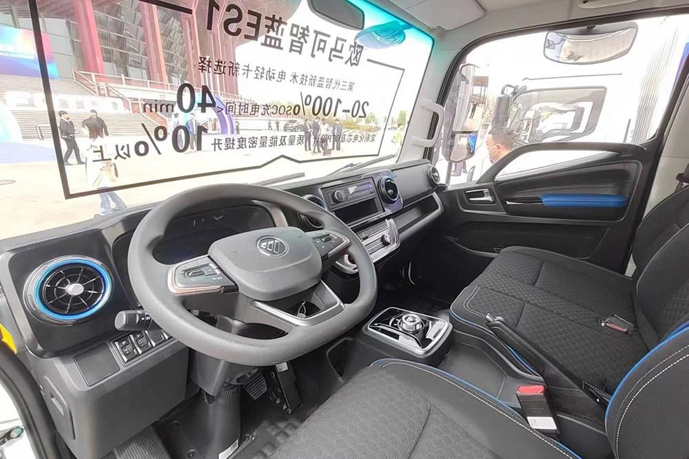 全面升级 树立绿色运输新标杆 全新一代欧马可智蓝ES1纯电轻卡静态体验