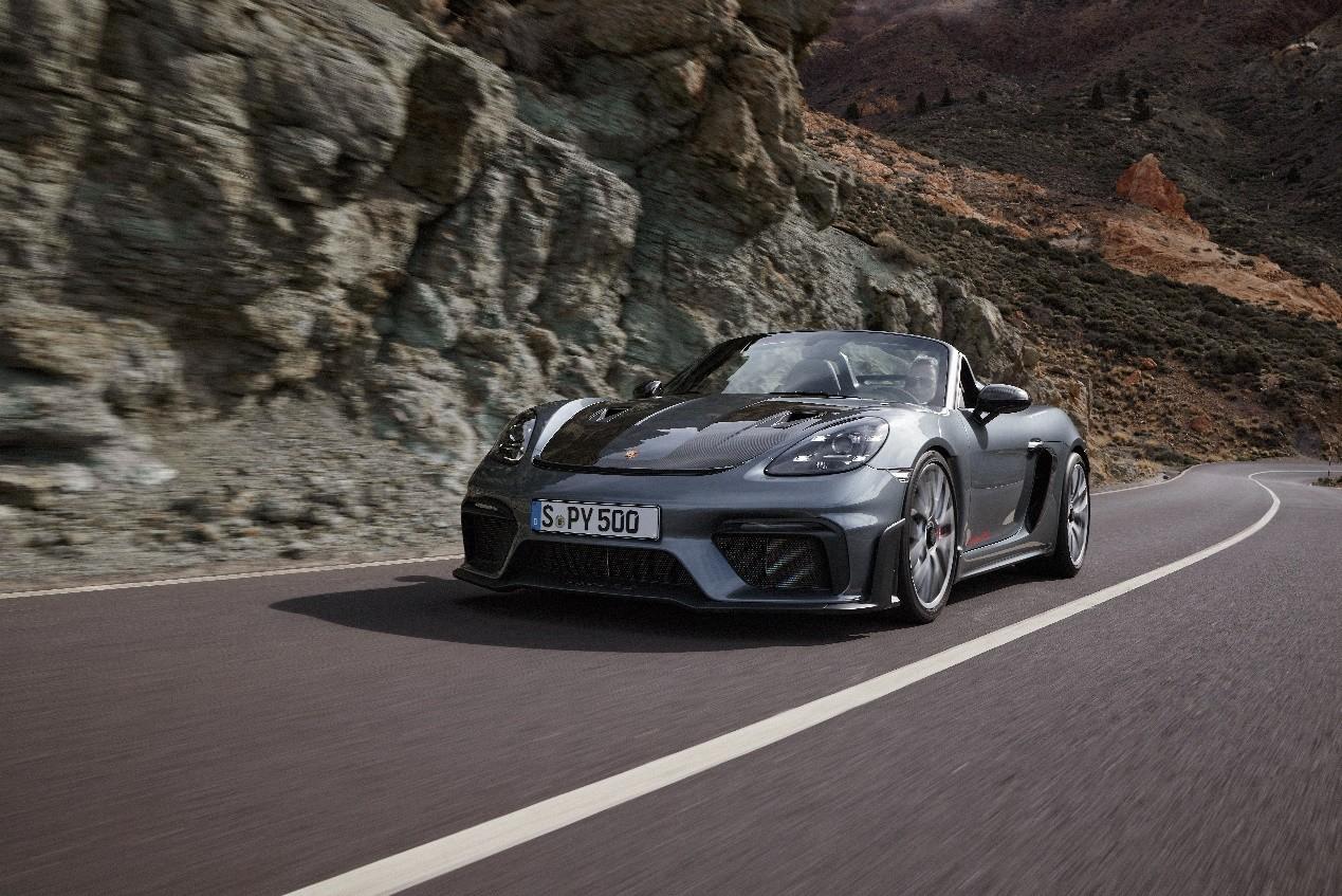 中置发动机跑车的巅峰之作:保时捷718 Spyder RS启动预售