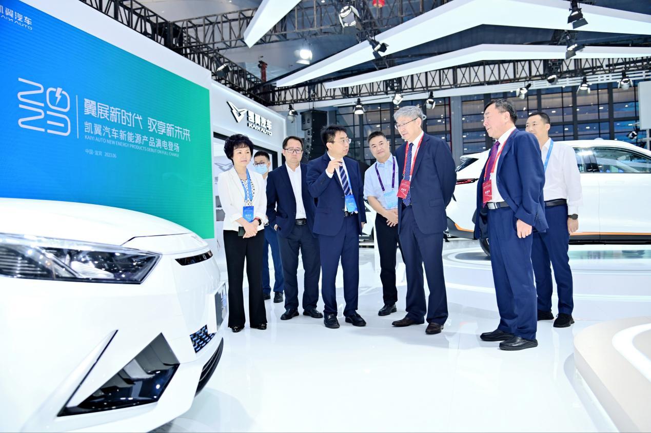 破茧成蝶凯翼汽车,连发五款新车背后的传承与蜕变之路