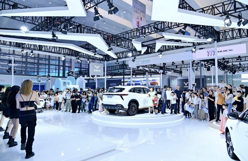破茧成蝶凯翼汽车,连发五款新车背后的传承与蜕变之路