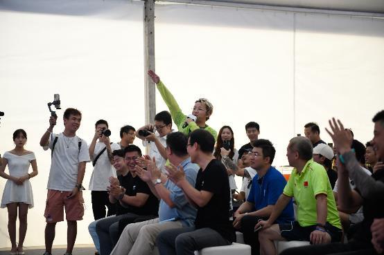 与“藤原拓海”赛道狂飙!影豹X土屋圭市粉丝嘉年华极速释FUN