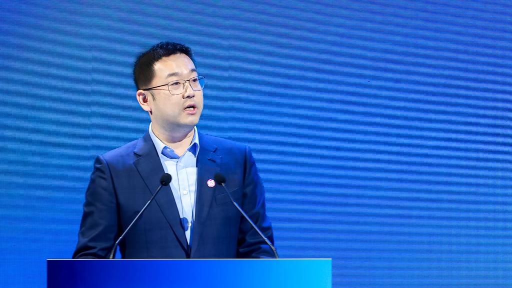 亿咖通科技成为首批文心大模型智舱应用探索伙伴