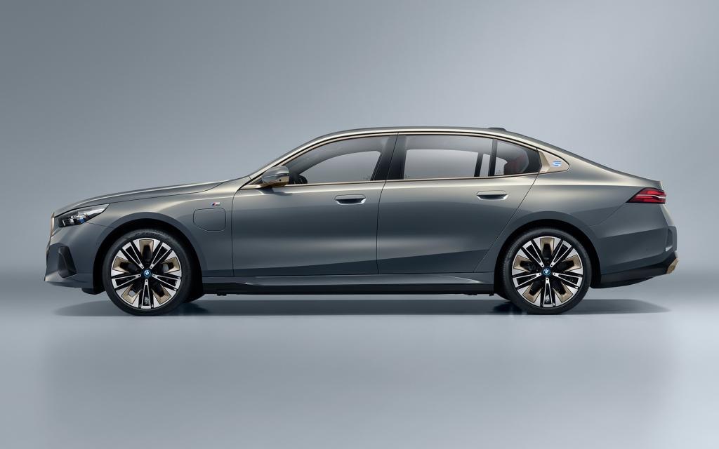 越级智能豪华座驾,全新一代BMW 5系蓄势待发