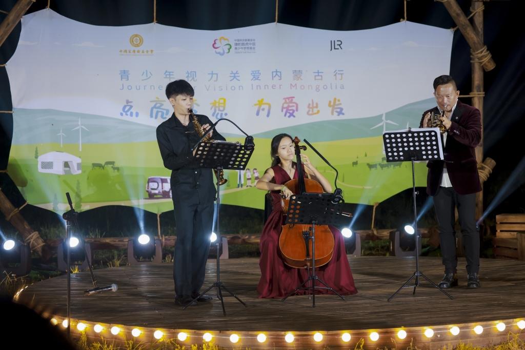 点亮梦想，为爱出发 梦想基金青少年视力关爱内蒙古行正式启动
