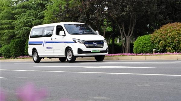 获“电车用户关注榜新能源大面车型”榜首,是哪家企业的?