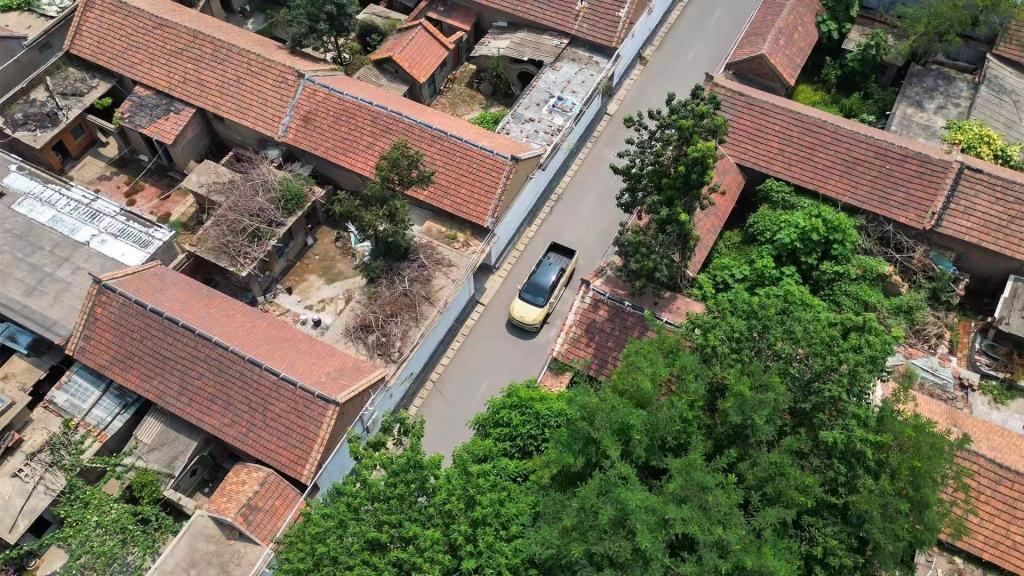 “一车抵两车”以纯电科技助力创客 吉利雷达引领传统业态焕新升级