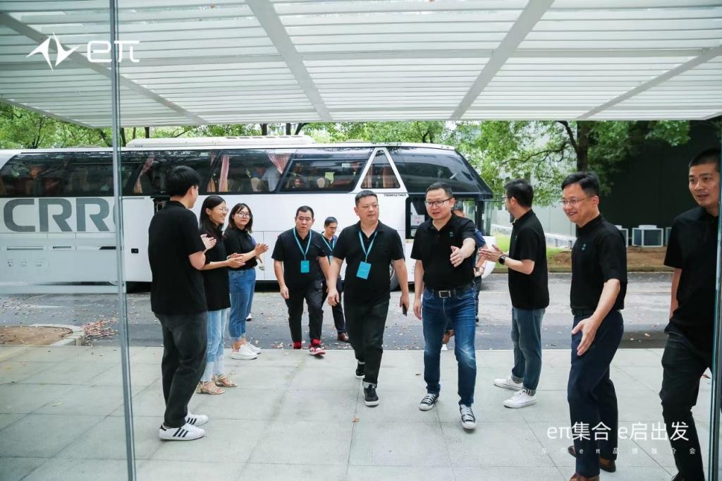 “e启”创未来 东风eπ品牌推介会盛大召开
