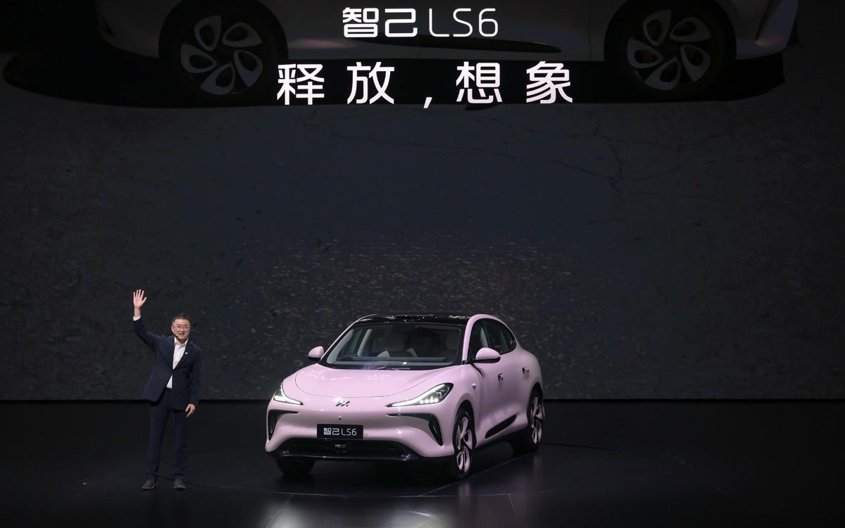 “超级爆品”智己LS6正式上市,上市权益价21.49万-27.69万元