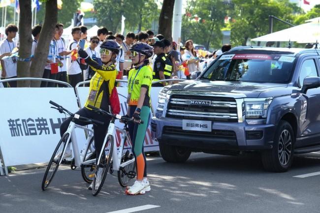 环广西世巡赛盛况火爆,“非长强大”新哈弗H5一路护航