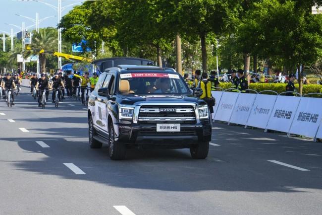 环广西世巡赛盛况火爆,“非长强大”新哈弗H5一路护航