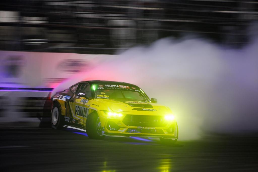 2023方程式漂移赛夺冠 全新一代福特Mustang续写赛道传奇