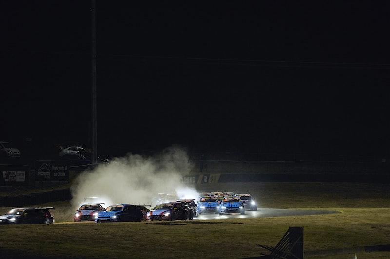 中国速度征战大洋洲 2023TCR世界巡回赛澳大利亚站 中国车手马青骅再登领奖台