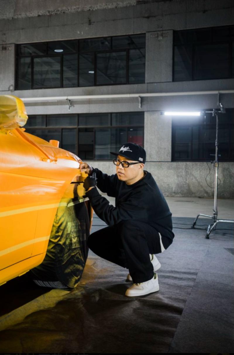 涂装款问界M5现身广州车展,个性外观尽显性能本色!