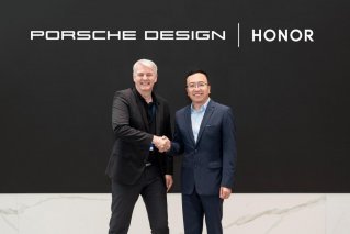 尖端科技遇见先锋设计，荣耀与保时捷设计达成长期战略合作