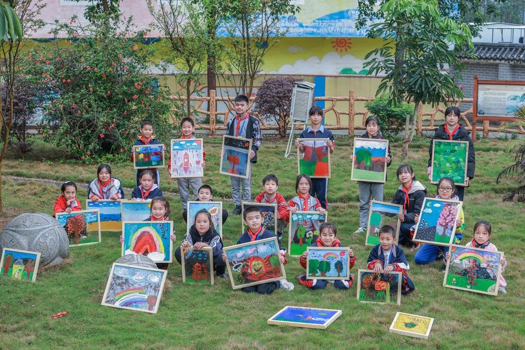 “原来科学这么好玩”——上汽大众STEM课程助力乡村科学教育
