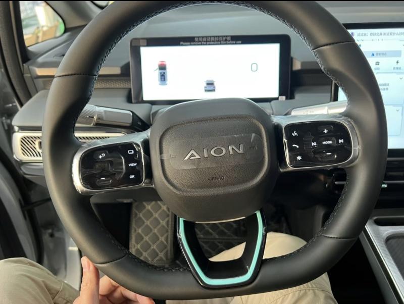 手机价提AION Y，超大空间能躺又能玩