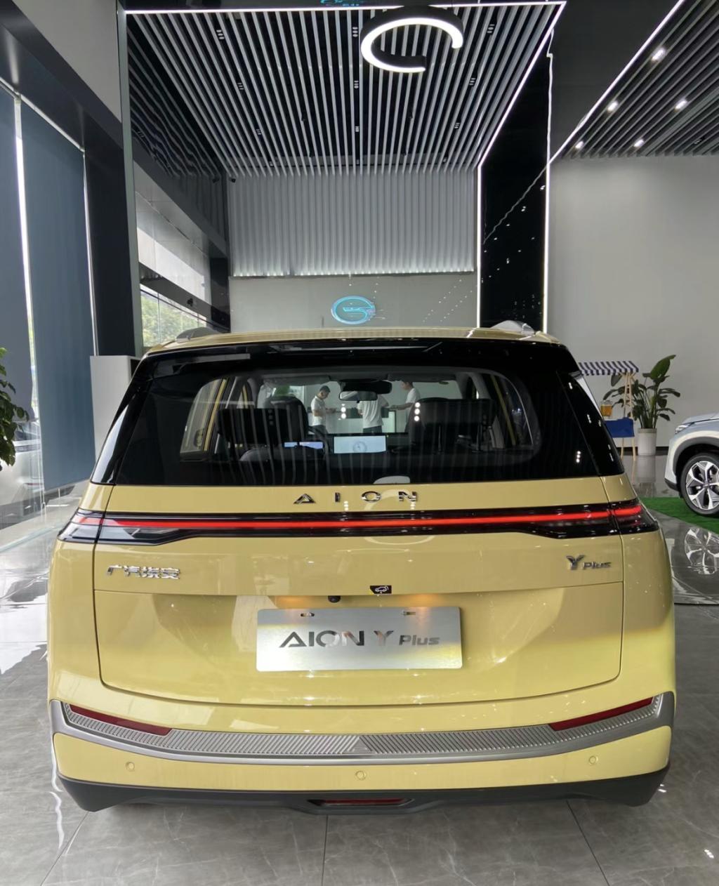 一辆超值的AION Y Plus，让老爸的店在我手里焕发第二春