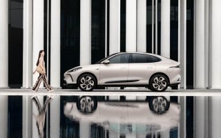 想象再释放！智己汽车 IMOS 2.7.0大焕新 智己城市NOA如约上线