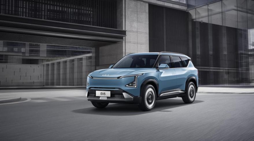 起亚EV5 720长续航版进阶上市，官方建议零售价18.48万元起