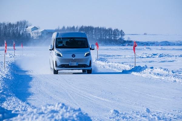 征服冰雪世界 图雅诺大V 极寒试验彰显硬核实力