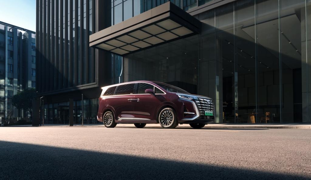 最懂用户的宜商宜家全能MPV!2024款腾势D9正式上市