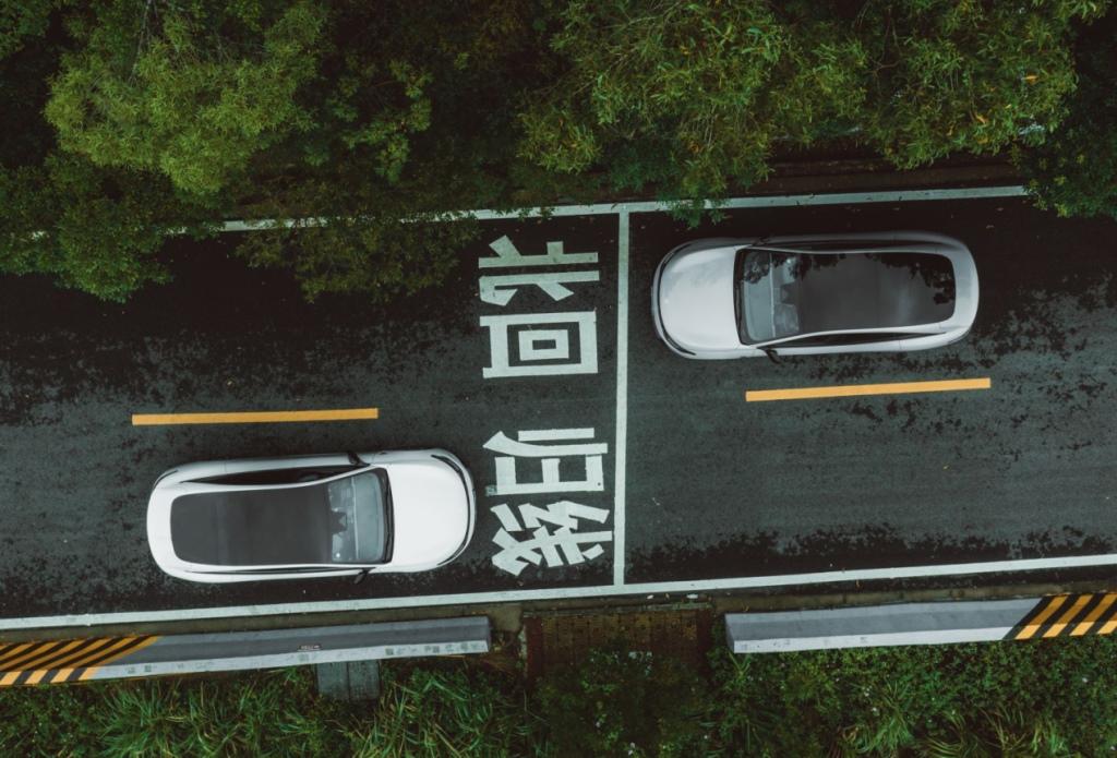 13.68万起,零跑C01焕新升级,这才是豪华C级车价值标杆