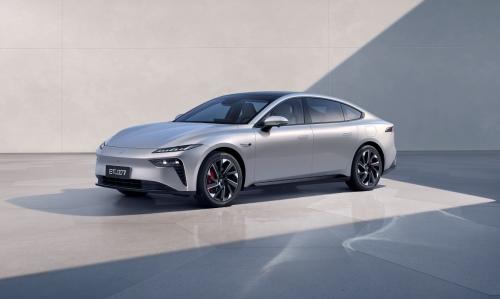 实力回应用户提问 eπ007全方位产品力打造主流轿跑