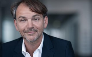 致敬历史，更定义未来 BMW新世代概念车带来平视显示技术的量子飞跃