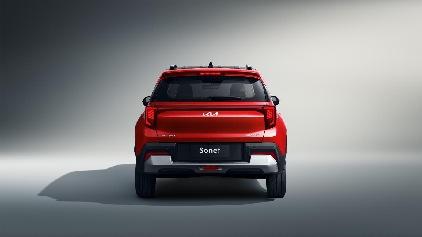 起亚公布全新SUV Sonet中文名为“索奈”,将搭载L2级智驾辅助系统