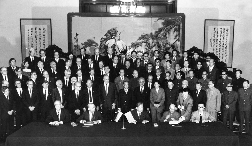40周年巡礼第一章 | 上汽大众40载合资路，源于一场“双向奔赴”