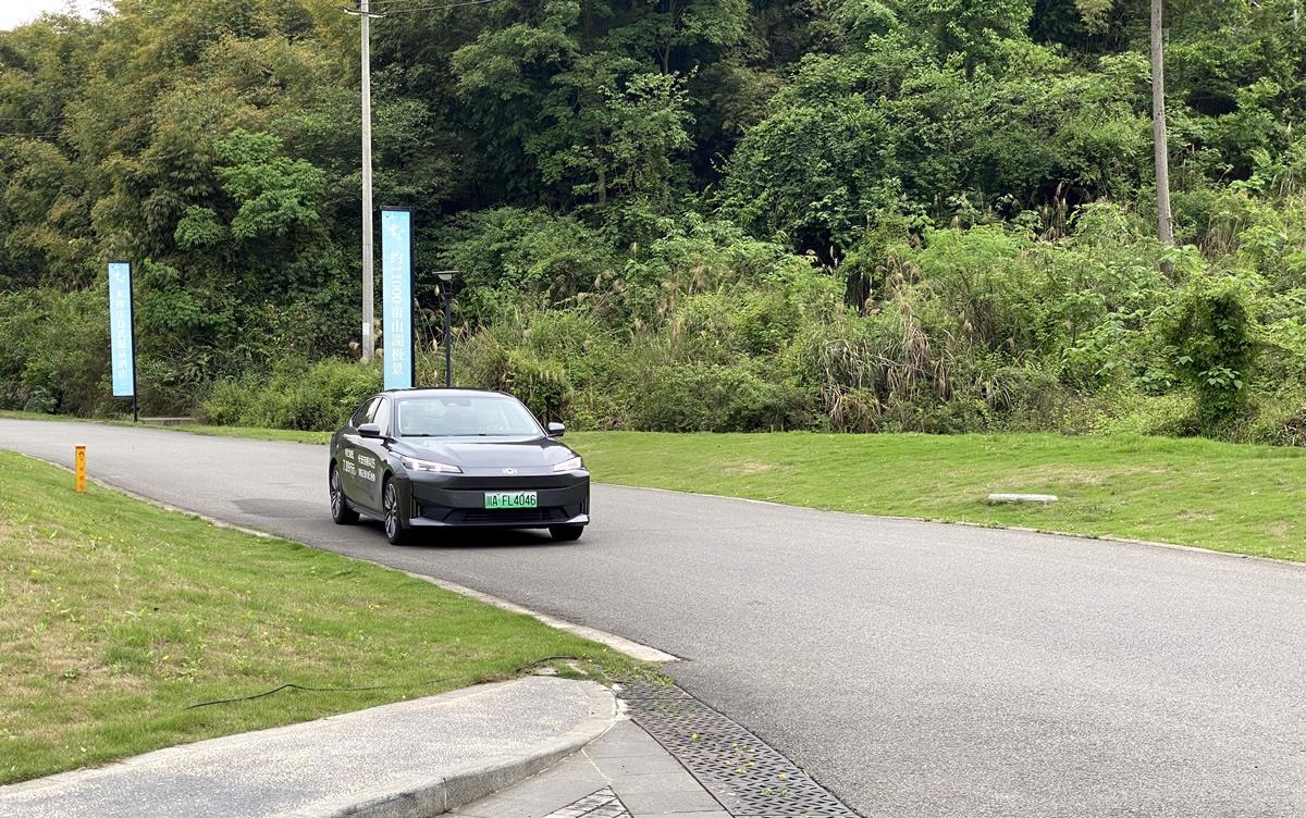试驾长安启源A05/Q05真香版，可混动可增程，应对多场景用车需求最在行