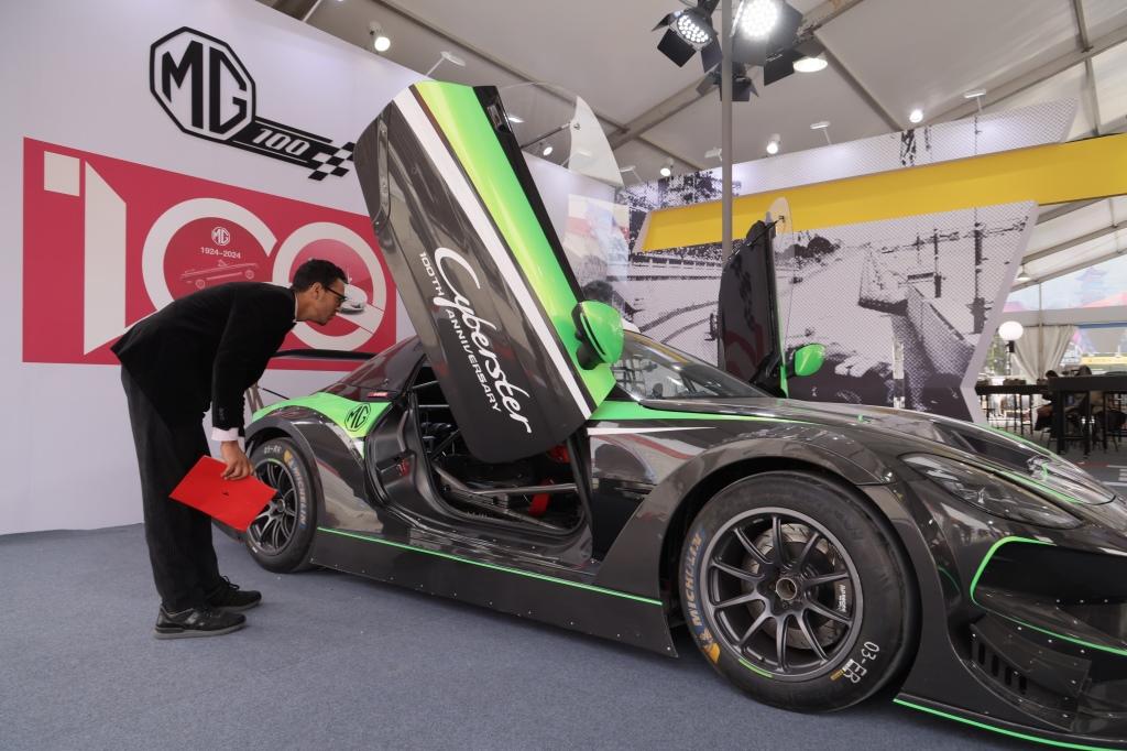 F1上海站重燃烽火 MG Cyberster限时快闪等你来撩!
