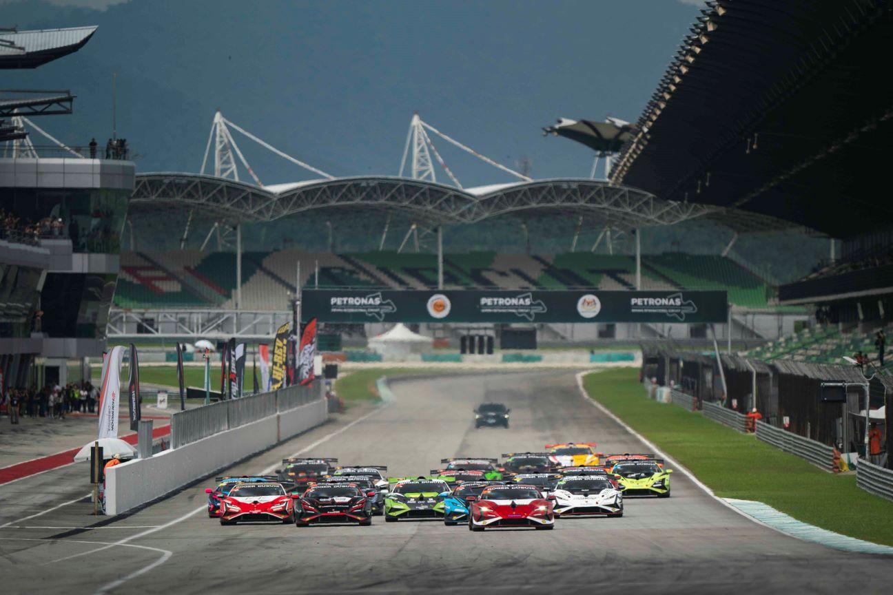 Giltrap和Osborne在Super Trofeo亚洲挑战赛马来西亚揭幕战中摘得双料冠军