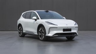 再战中大型，飞凡第三台车命名RC7
