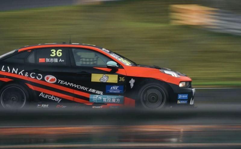 新赛季开门红!领克捷凯车队2024 TCR中国系列赛首站获5冠1亚1季