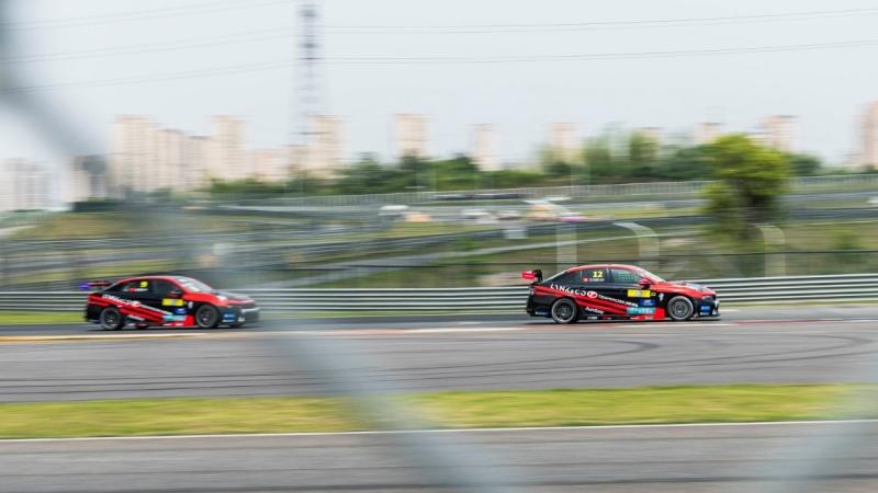 新赛季开门红!领克捷凯车队2024 TCR中国系列赛首站获5冠1亚1季